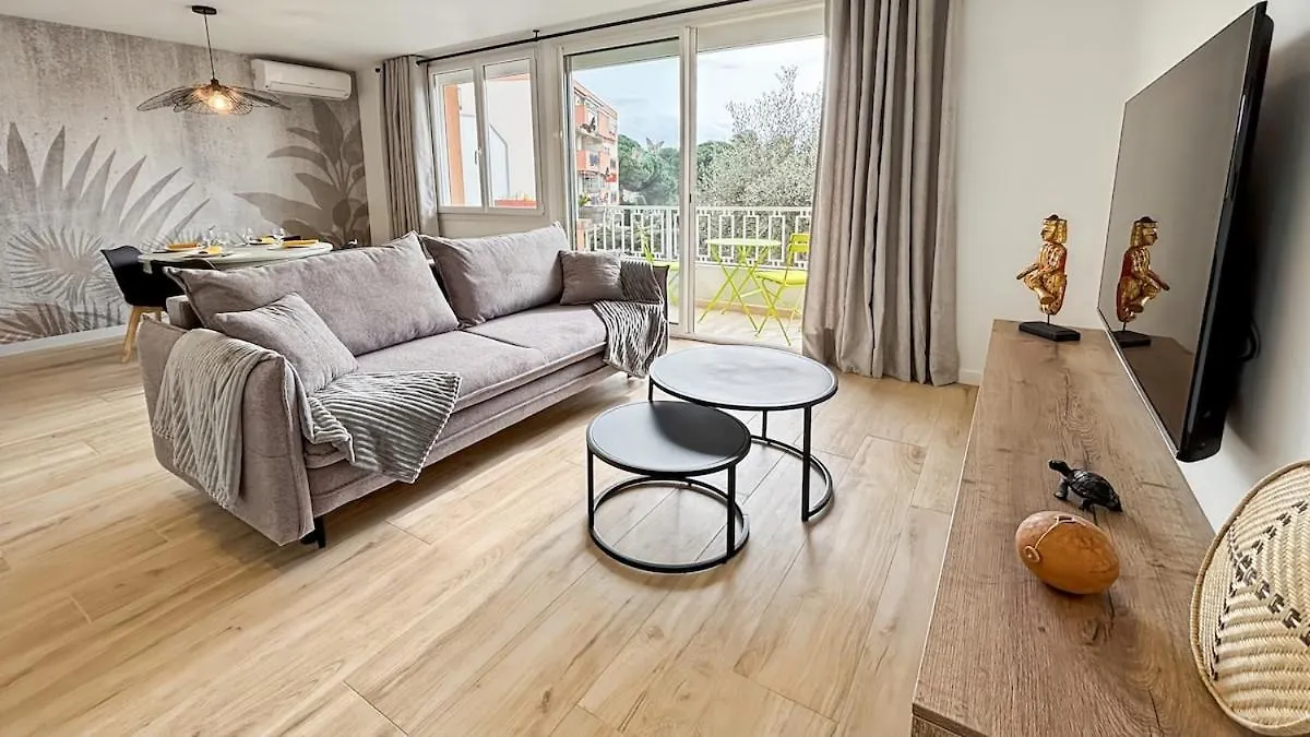 Appartement A Quelques Minutes A Pieds Des Plages Frejus