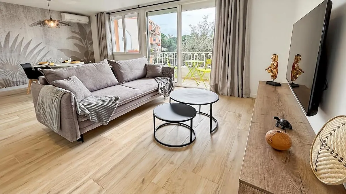 Appartement A Quelques Minutes A Pieds Des Plages Frejus